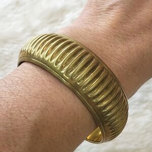 VINTAGE Domed Brass Chunky Bangle Bracelet Ribbed Handmade